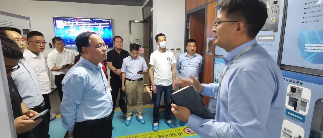 西馳電氣攜手陜暖協(xié),深度合作,精準對接,互惠雙贏!(圖3) 西馳電氣攜手陜暖協(xié),深度合作,精準對接,互惠雙贏!(圖3)